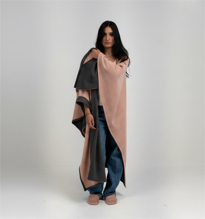 Robin Hood ( Dark Grey & Cashmere )