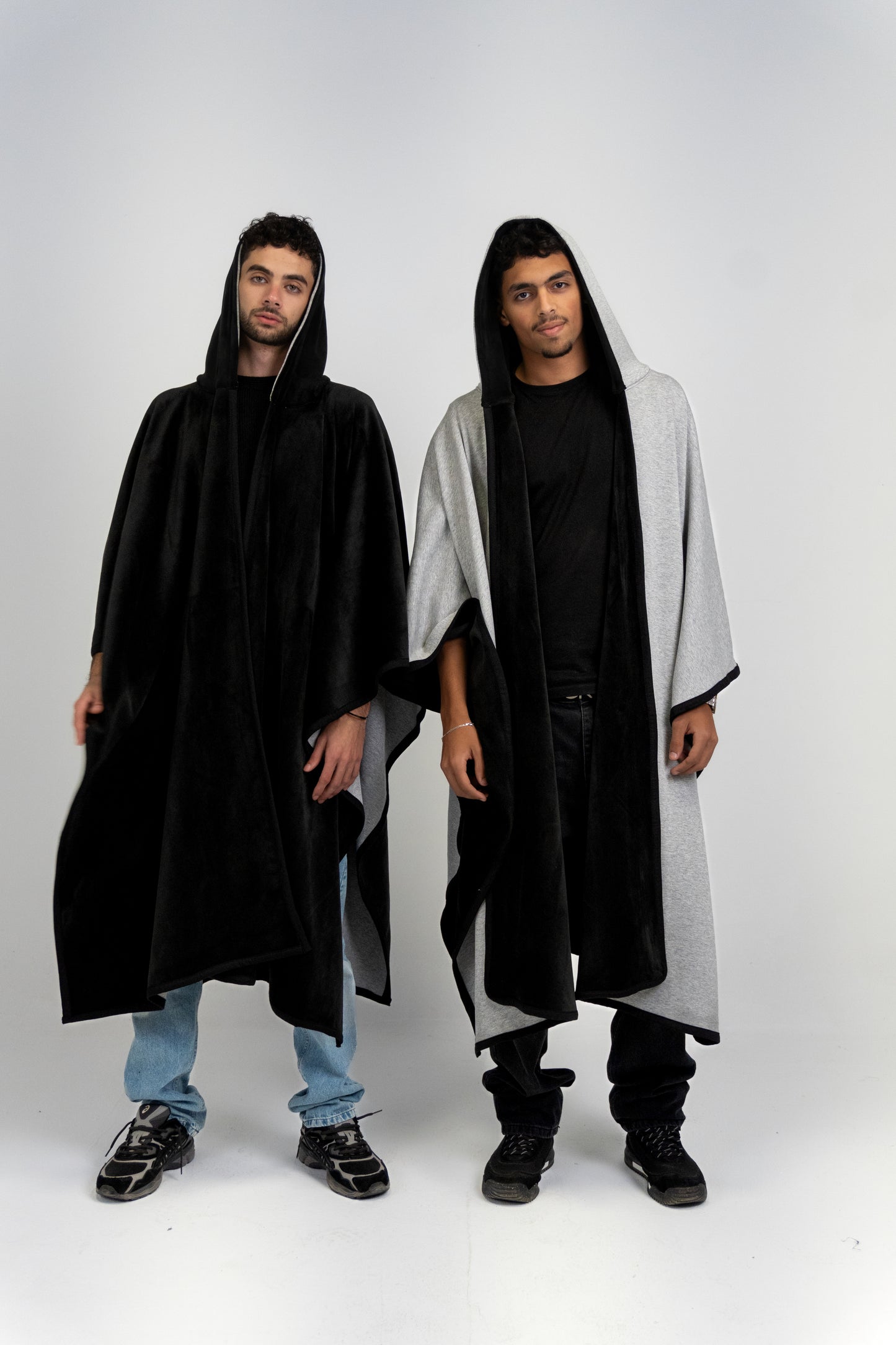 Robin hood ( Grey & Black )